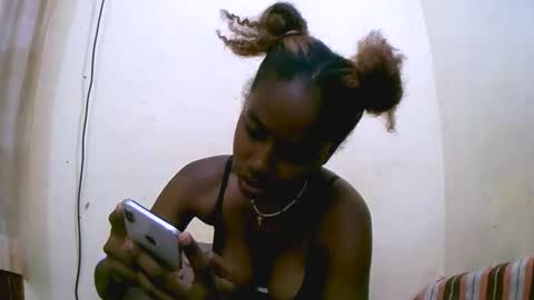 Snapshot of keisha759446 chatting on 11.12.25 keisha759446 online show from 11.12.25