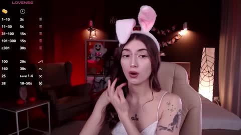 Snapshot of keke_pallmer chatting on 10.23.25 Rina online show from 10.23.25