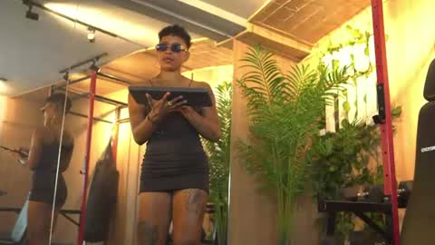 kelly__thomson online show from 06.26.26