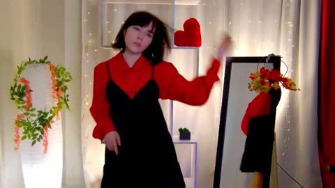 Kelly online show from 10.31.25