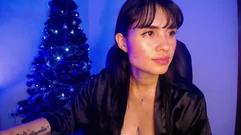 Snapshot of kelly_richardson1 chatting on 12.21.24 elena online show from 12.21.24
