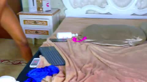 kelly_swift online show from 02.20.26