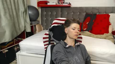 kelly online show from 05.15.26