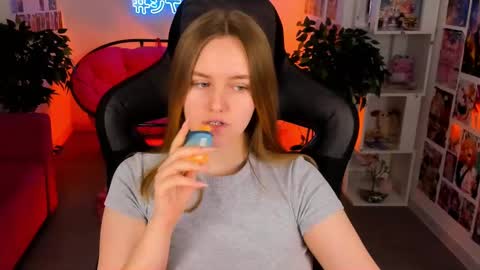 Snapshot of kellypoter chatting on 02.22.25 kelly online show from 02.22.25
