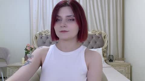 Kelly Stoneys online show from 11.25.25