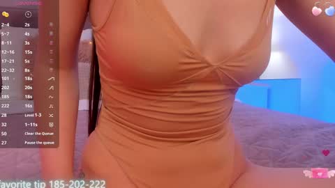 kelsi_di online show from 02.08.25
