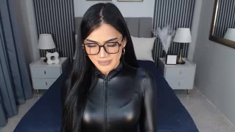 kelsie_silva online show from 10.25.25