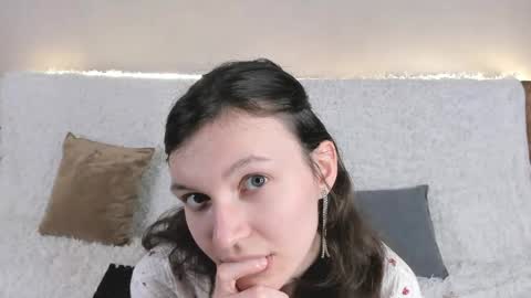 Kelsirabenold online show from 05.25.26