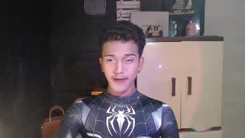 Snapshot of ken_bigcockxx chatting on 02.12.25 Ken online show from 02.12.25