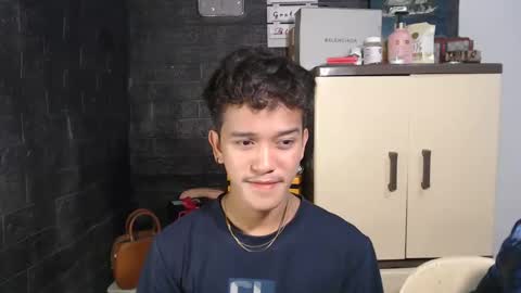 Snapshot of ken_bigcockxx chatting on 02.17.25 Ken online show from 02.17.25