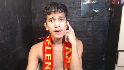 Snapshot of ken_bigcockxx chatting on 02.26.25 Ken online show from 02.26.25