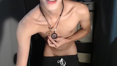 Snapshot of ken_bigcockxx chatting on 09.18.25 Ken online show from 09.18.25