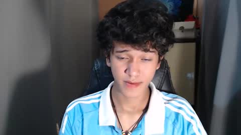 Snapshot of ken_bigcockxx chatting on 09.19.25 Ken online show from 09.19.25