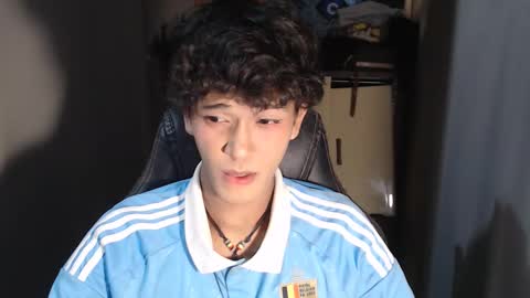 Snapshot of ken_bigcockxx chatting on 10.03.25 Ken online show from 10.03.25