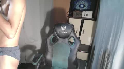 Snapshot of ken_bigcockxx chatting on 10.24.25 Ken online show from 10.24.25