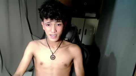 Snapshot of ken_bigcockxx chatting on 10.26.25 Ken online show from 10.26.25