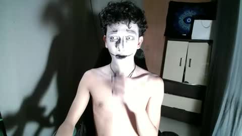 Snapshot of ken_bigcockxx chatting on 11.01.25 Ken online show from 11.01.25