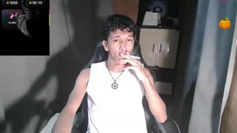 Snapshot of ken_bigcockxx chatting on 11.03.25 Ken online show from 11.03.25