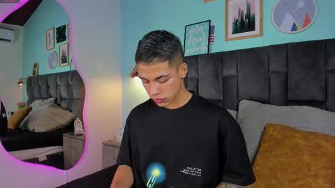   online show from 02.19.25