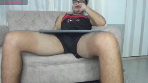 Snapshot of ken_cooper chatting on 01.28.25 ken cooper online show from 01.28.25