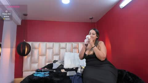 Kendal online show from 04.06.26