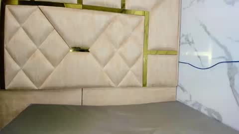 kendall69__ online show from 10.22.25