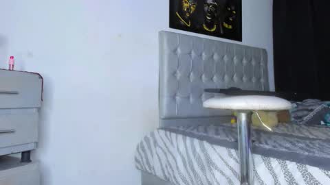 Kendall online show from 10.09.25