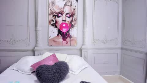 Kendall no Jenner  online show from 03.10.26