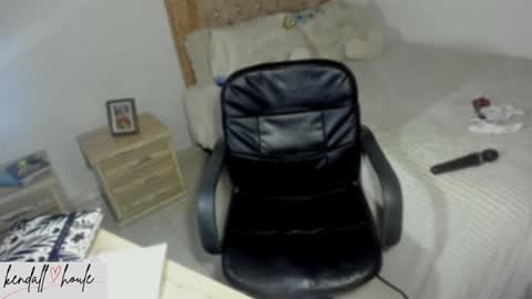 KendallHoule online show from 02.08.25