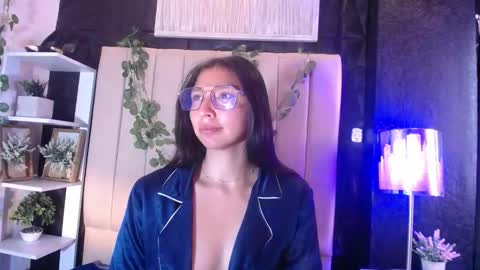 kendall_saenz online show from 10.13.25