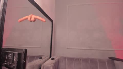 kendallbleer online show from 10.16.25