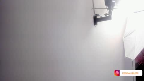kendallbleer online show from 11.30.25