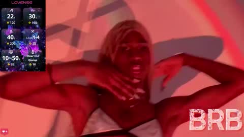 kendallgil_ online show from 10.14.25