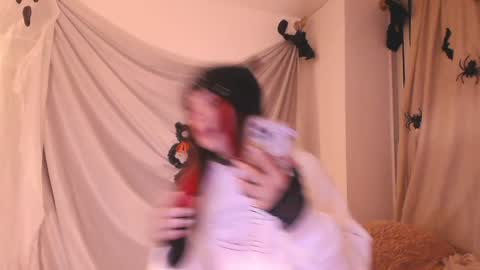 kendall online show from 10.26.25