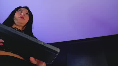   online show from 10.25.25