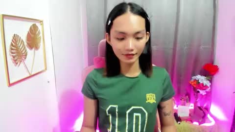 KENDAL online show from 11.03.25