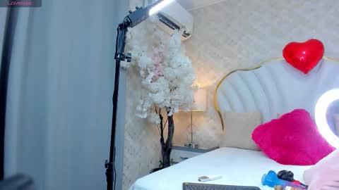 Kendal  online show from 02.18.26