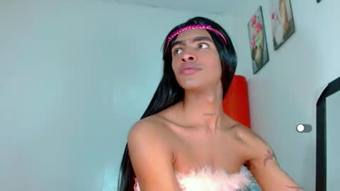 Kendra Bailey online show from 01.07.25