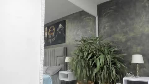 Kendra London online show from 12.21.25