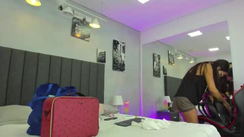 Kendra London online show from 03.06.26