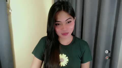 Snapshot of kendra_slut chatting on 03.01.25 K E N D R A online show from 03.01.25