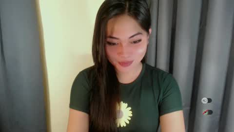 Snapshot of kendra_slut chatting on 03.04.25 K E N D R A online show from 03.04.25