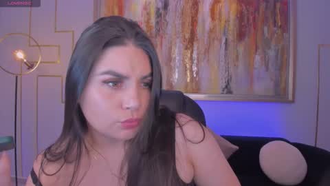  K E N D R A  online show from 03.04.26