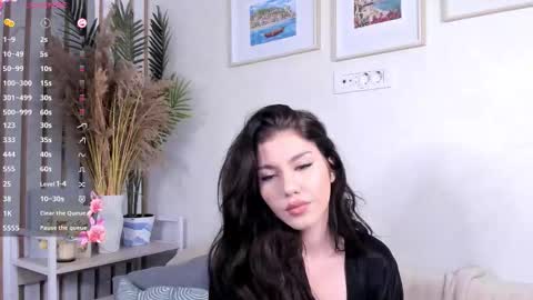 Snapshot of kendrakiss_ chatting on 10.05.25 Kendra Kiss online show from 10.05.25