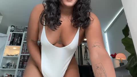 Snapshot of kendrasmithts chatting on 05.09.26 Hi Im kendra- onlyfans. isab2896 online show from 05.09.26