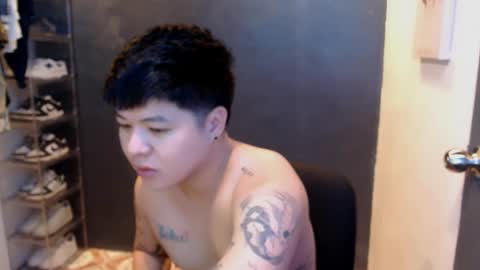 Snapshot of kenhotline911 chatting on 12.15.24 ken online show from 12.15.24