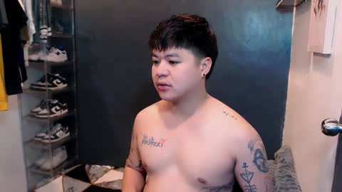 Snapshot of kenhotline911 chatting on 01.06.25 ken online show from 01.06.25