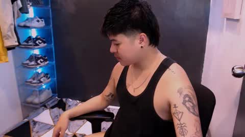 Snapshot of kenhotline911 chatting on 02.12.25 ken online show from 02.12.25