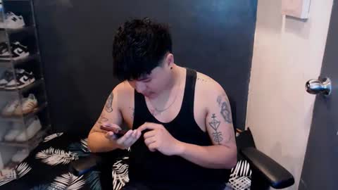 Snapshot of kenhotline911 chatting on 03.05.25 ken online show from 03.05.25