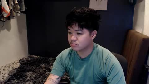 Snapshot of kenhotline911 chatting on 10.22.25 ken online show from 10.22.25